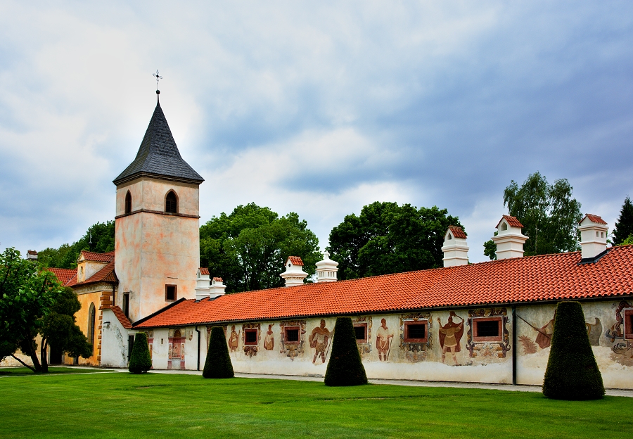 28. Kratochvíle