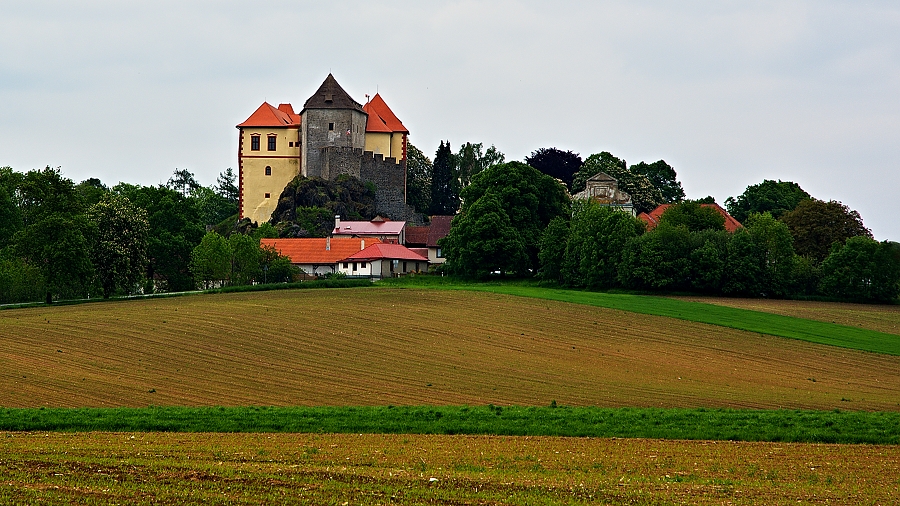 31. Kámen...
